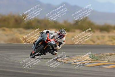 media/Jan-15-2023-SoCal Trackdays (Sun) [[c1237a034a]]/Turn 15 (1pm)/